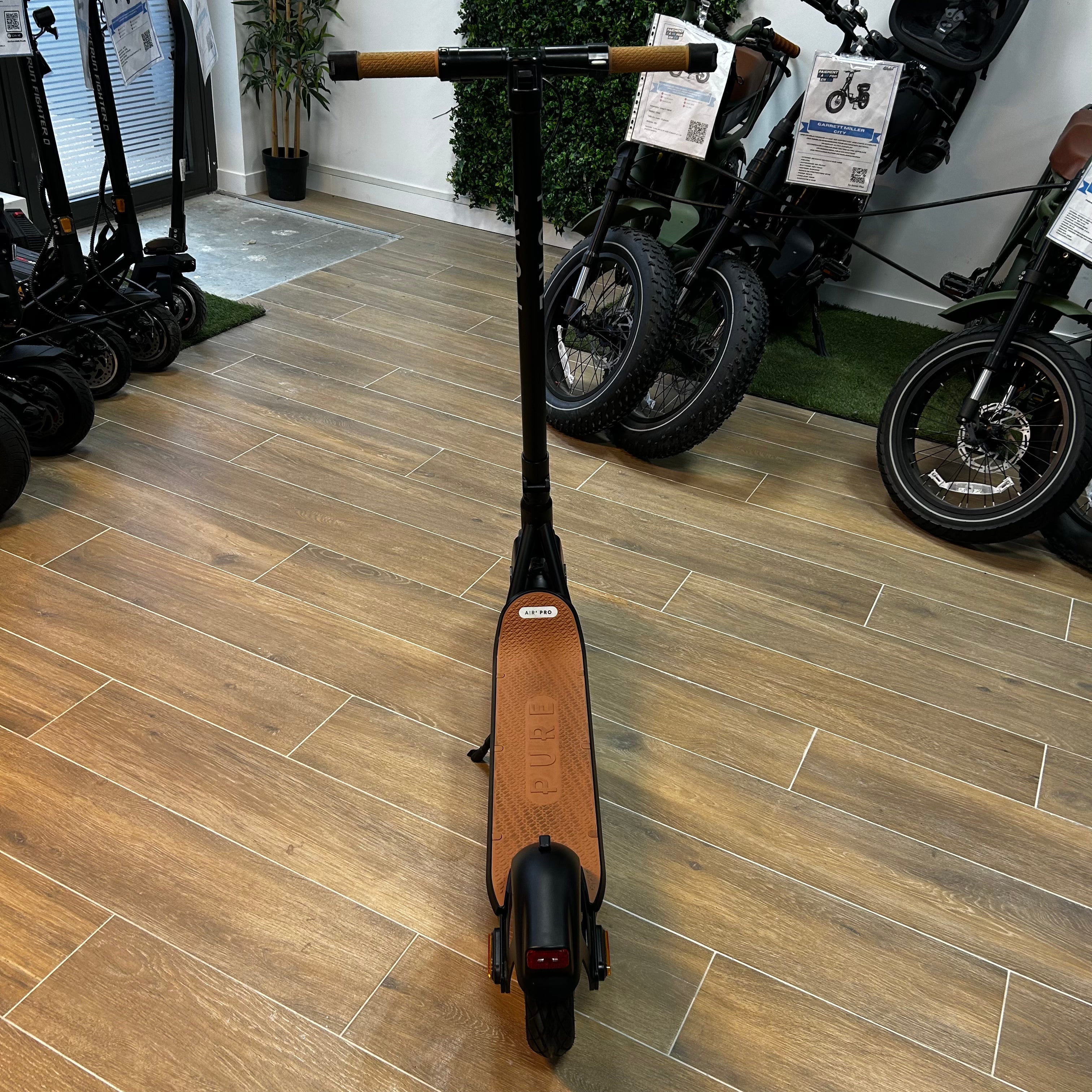 Trottinette Électrique Occasion Pure Air Pro 4 : Reconditionnée