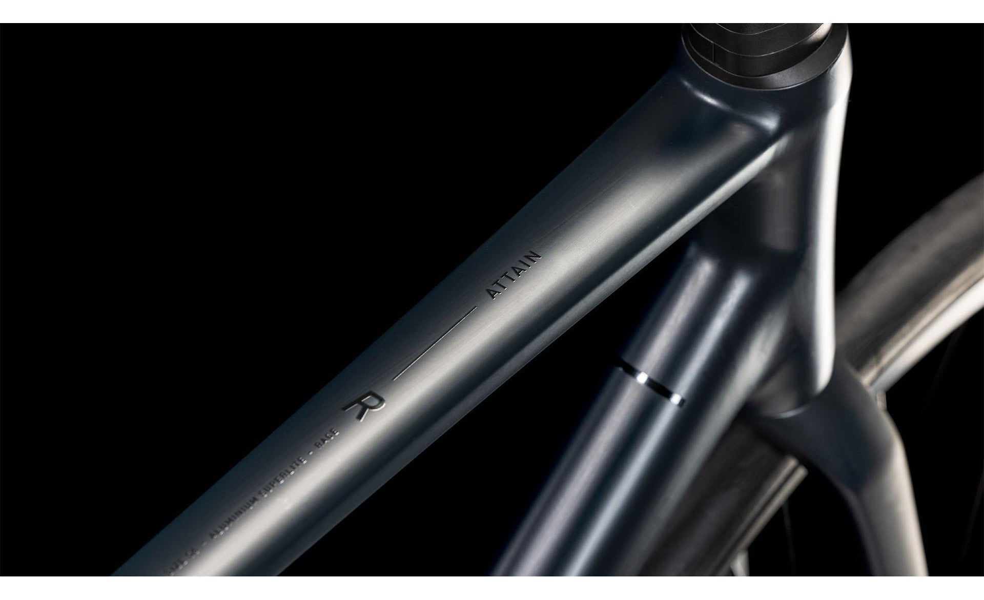 Attain RACE - Night´n´black - CUBE